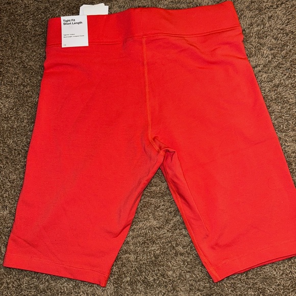 Nike mid rise biker shorts NEW medium magic ember - Picture 2 of 4